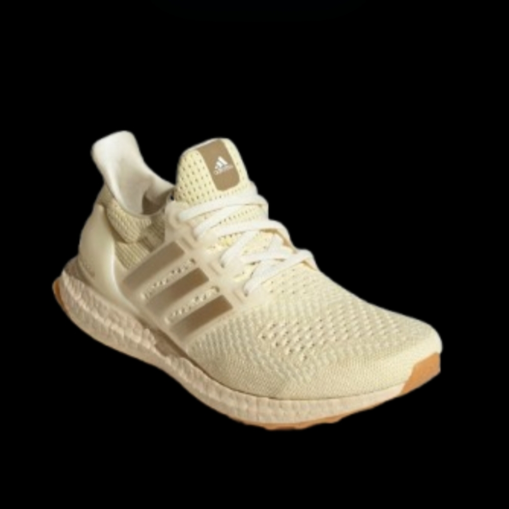 Adidas UltraBoost 1.0 Running Womens Warm Vanilla Cyber Metallic